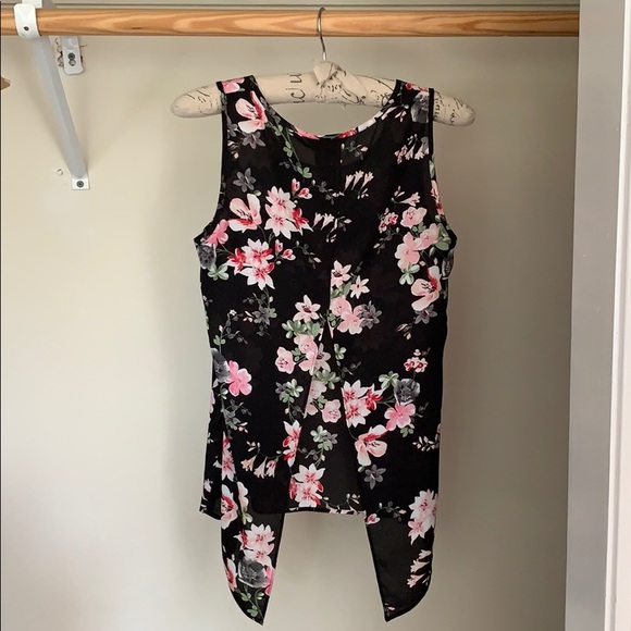 Express Floral Tank - Picture 2 of 3
